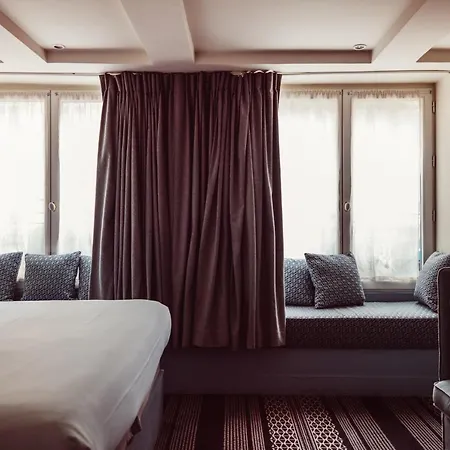 Panache Hotel 4*