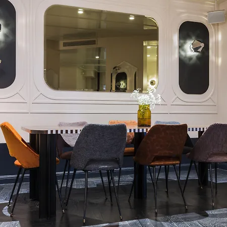 Panache Hotel 4*